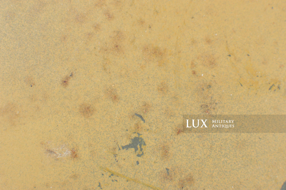 German early short tan camouflage gas mask canister - photo 14