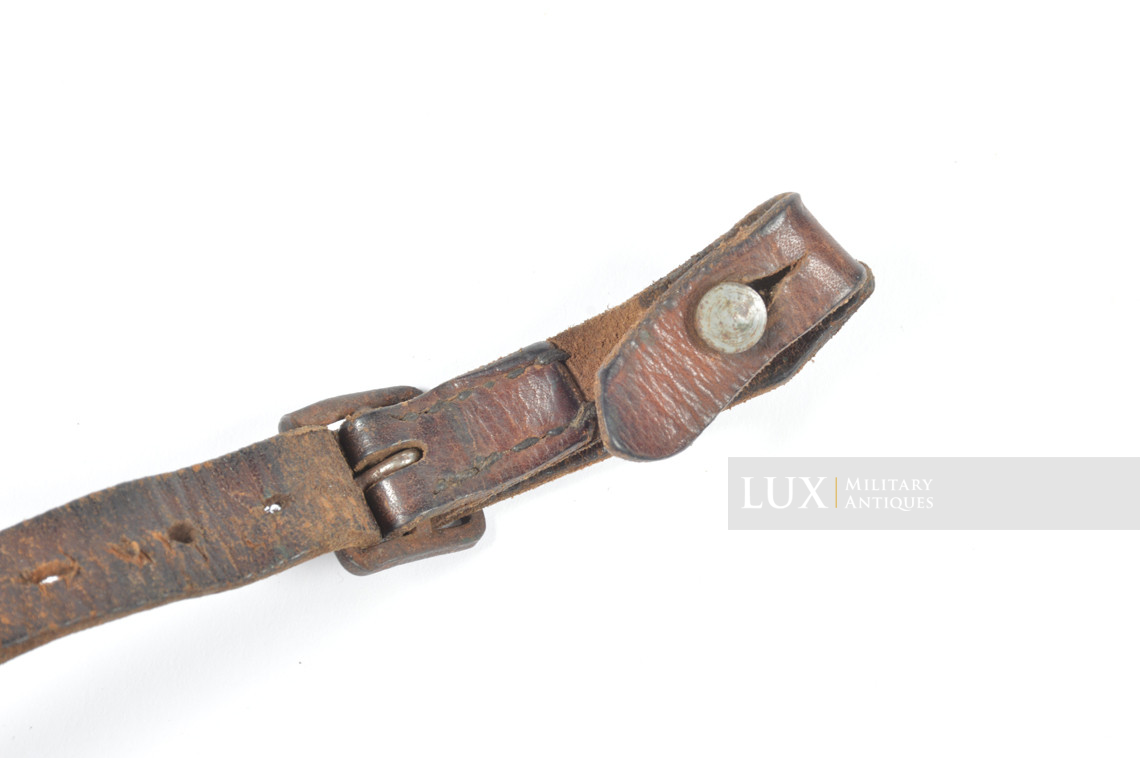 Jugulaire de casque allemand milieu de guerre  - photo 9