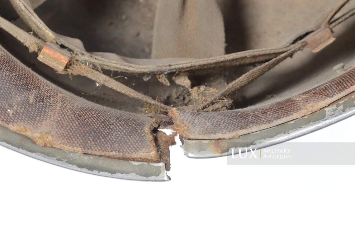 Rare casque USM1 impacté, « Bataille des Ardennes - Malmedy » - photo 32