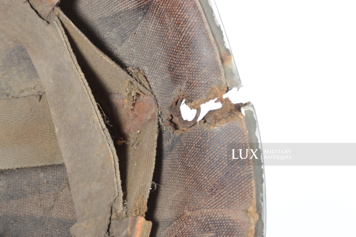 Rare casque USM1 impacté, « Bataille des Ardennes - Malmedy » - photo 35