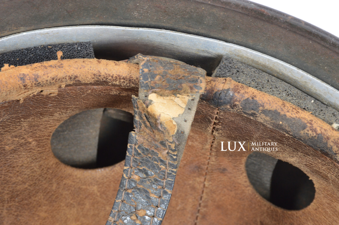 Late-war M38 German Paratrooper combat helmet, « ckl68 » - photo 38