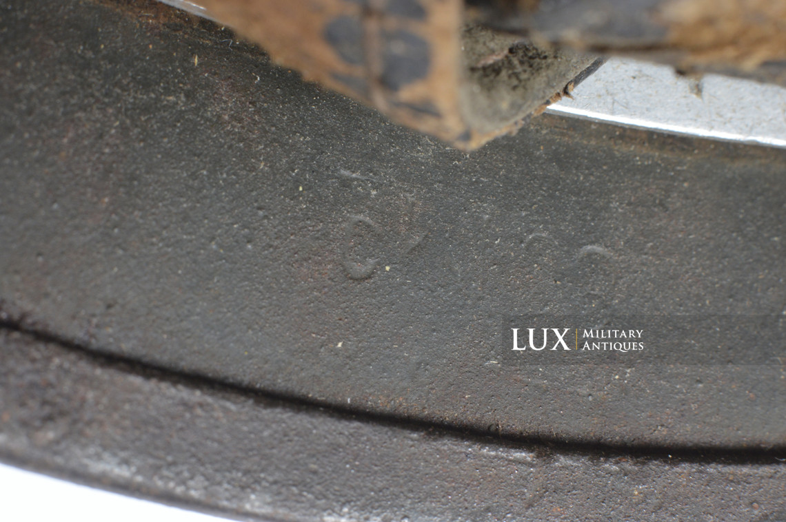 Late-war M38 German Paratrooper combat helmet, « ckl68 » - photo 21