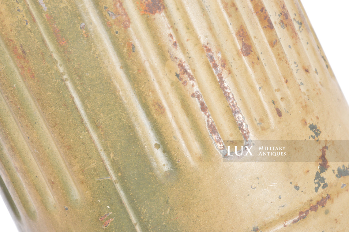 German two-tone camouflage gas mask canister - photo 18