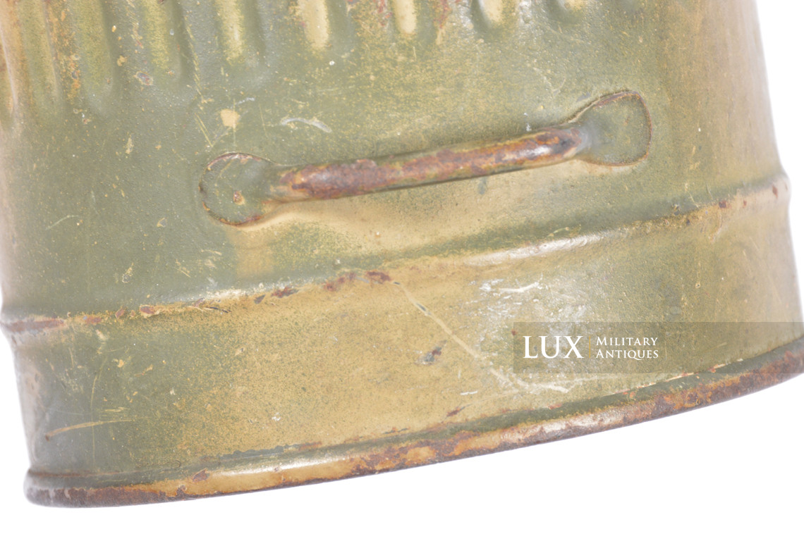 German two-tone camouflage gas mask canister - photo 19