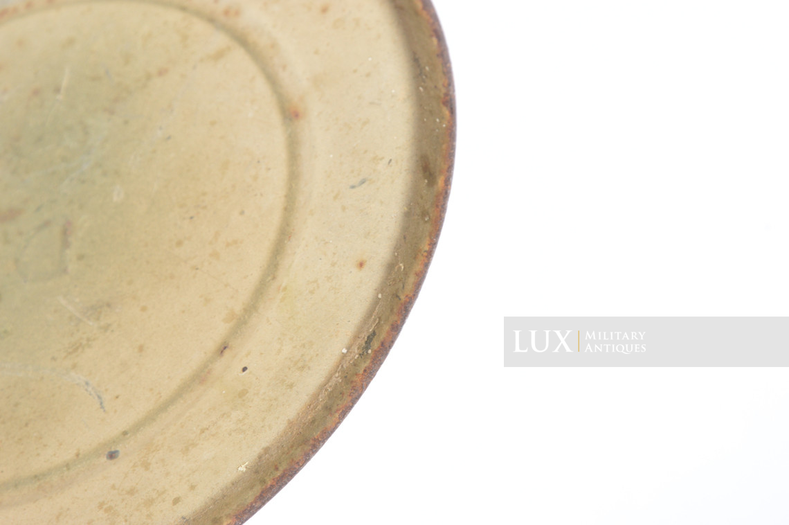 German two-tone camouflage gas mask canister - photo 21