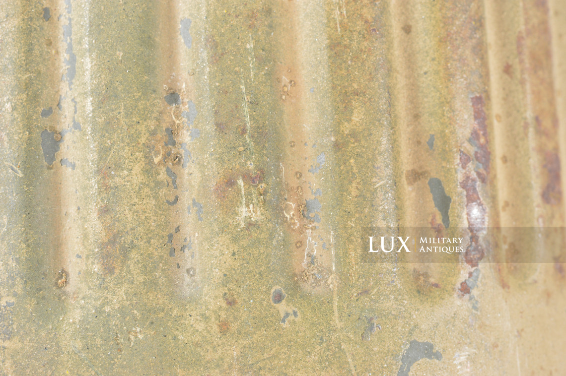 German two-tone camouflage gas mask canister - photo 27