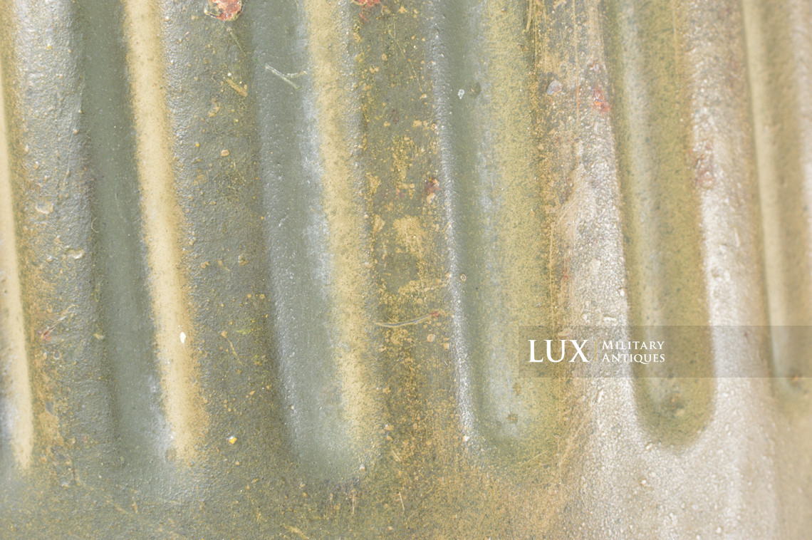 German two-tone camouflage gas mask canister - photo 29