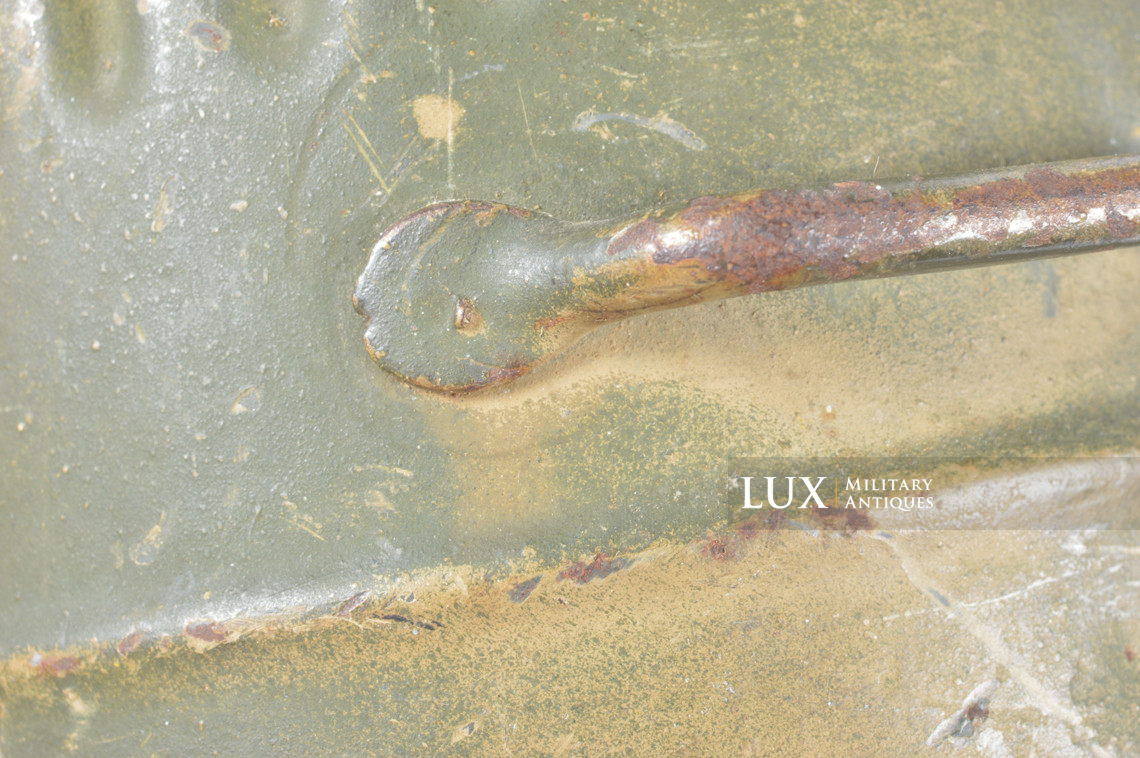 German two-tone camouflage gas mask canister - photo 30