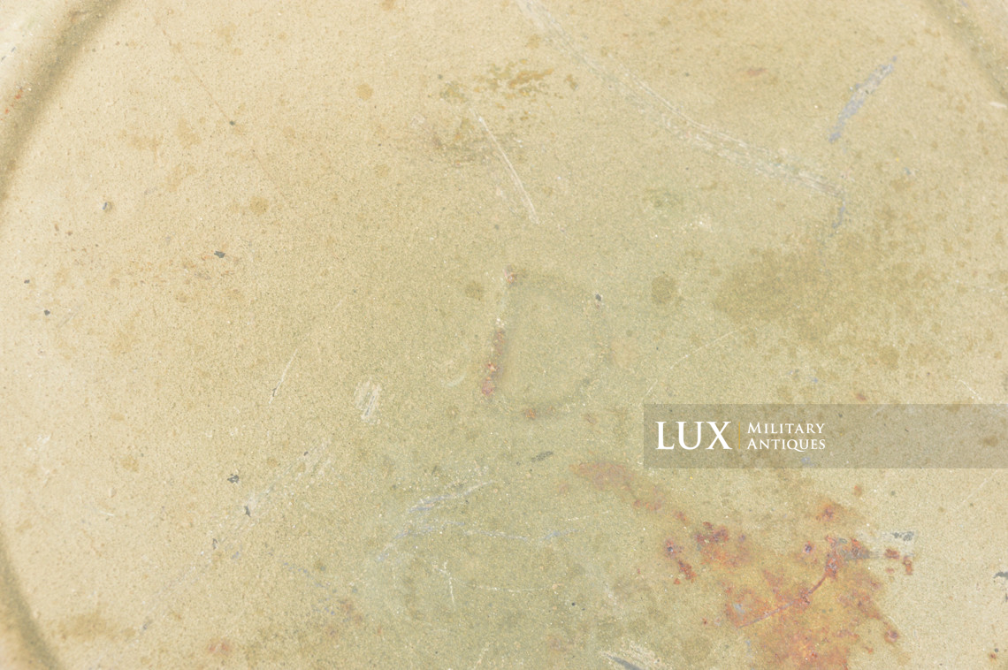 German two-tone camouflage gas mask canister - photo 31