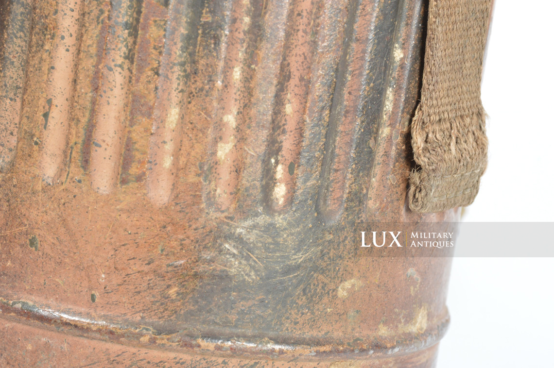 Ensemble boîtier de masque anti-gaz allemand camouflé trois tons, « Normandie » - photo 16