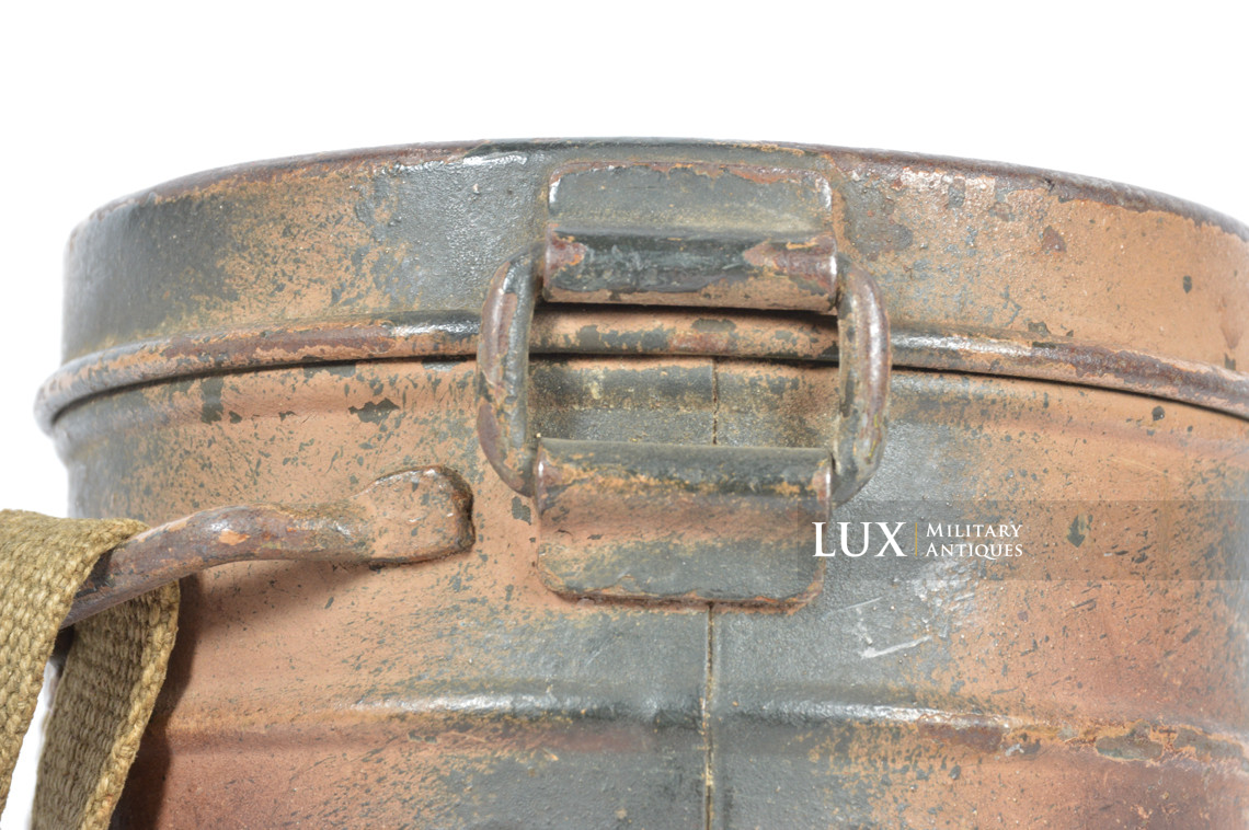 Ensemble boîtier de masque anti-gaz allemand camouflé trois tons, « Normandie » - photo 18