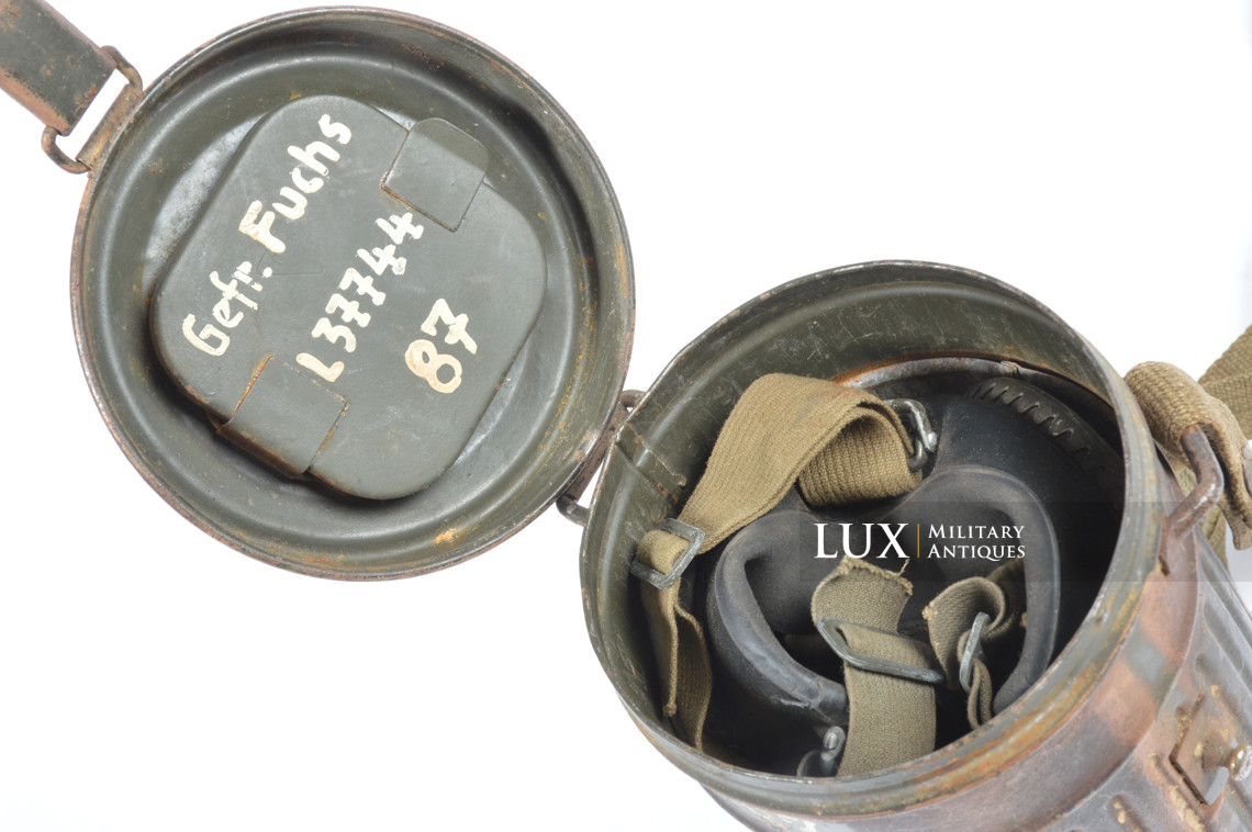 Ensemble boîtier de masque anti-gaz allemand camouflé trois tons, « Normandie » - photo 25
