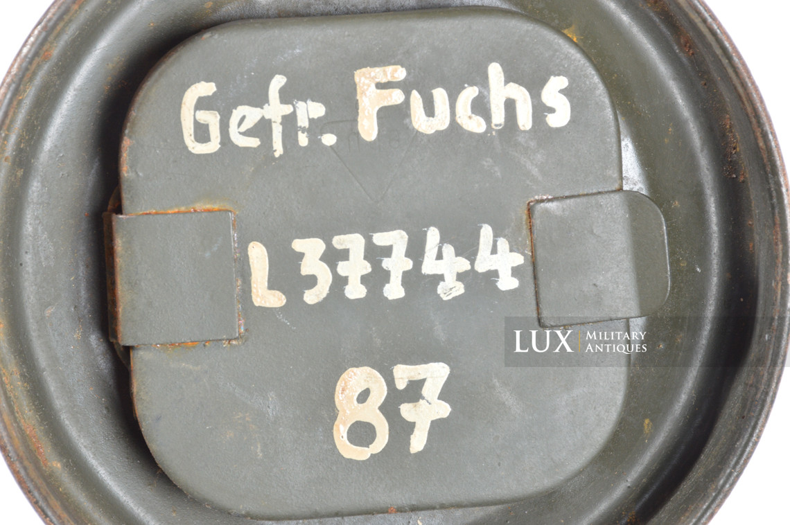 Ensemble boîtier de masque anti-gaz allemand camouflé trois tons, « Normandie » - photo 26