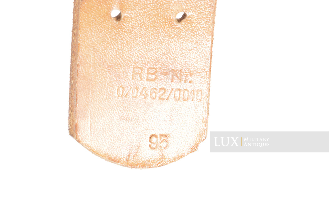 Rare late war German leather belt in natural brown leather, « RBNr » - photo 14
