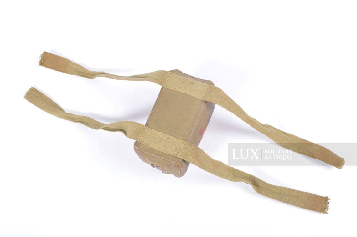 Rare US Airforce / Airborne First Aid pouch with content, « 1st Pattern » - photo 11