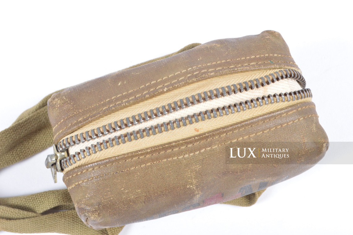 Rare US Airforce / Airborne First Aid pouch with content, « 1st Pattern » - photo 16