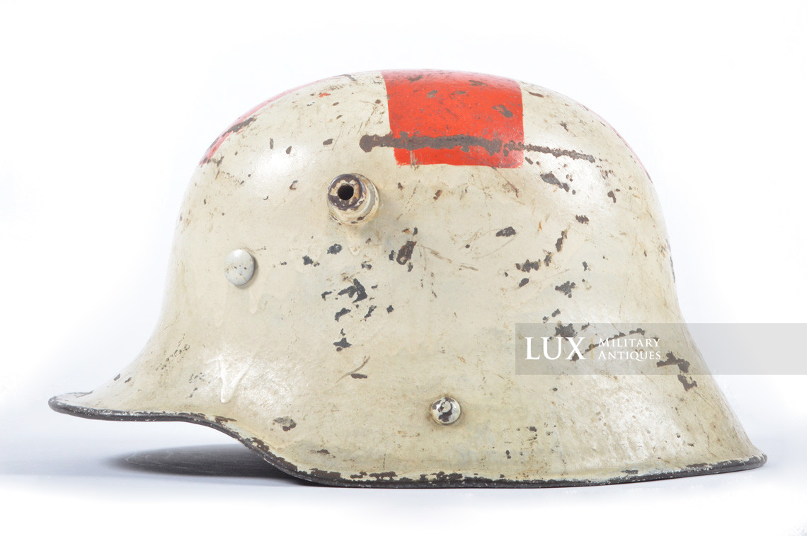 Rare German M16 transitional Medics combat helmet - photo 9