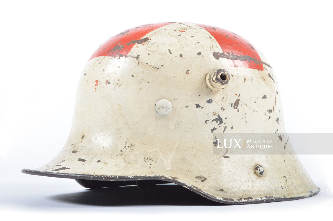Rare German M16 transitional Medics combat helmet - photo 10