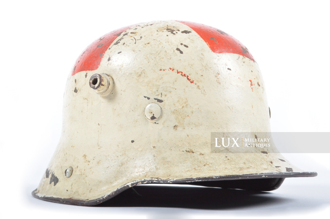 Rare German M16 transitional Medics combat helmet - photo 12