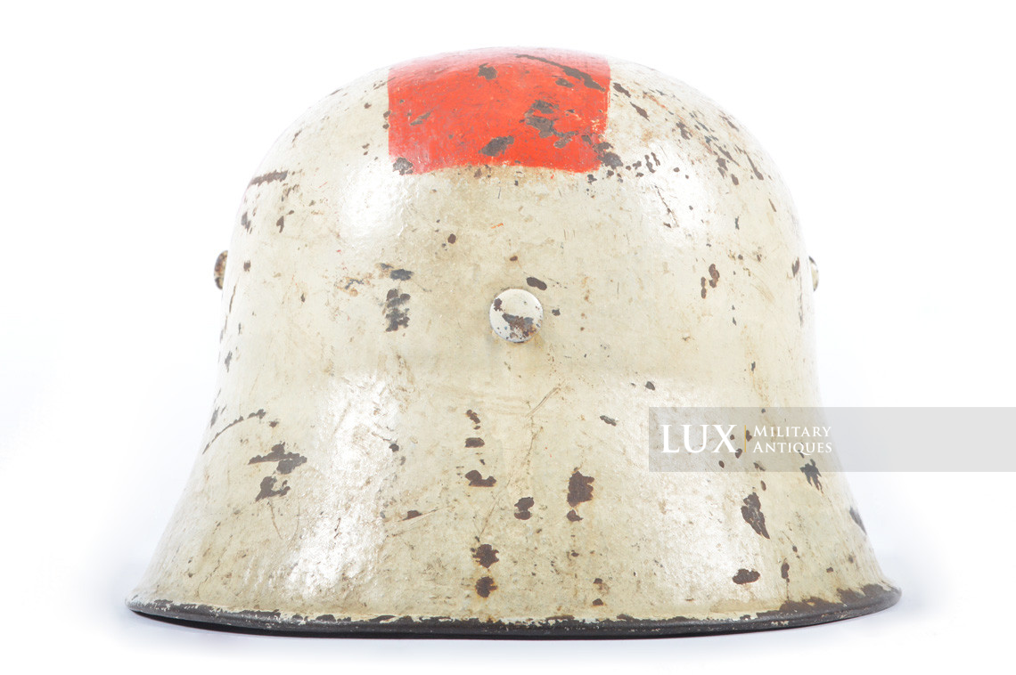 Rare German M16 transitional Medics combat helmet - photo 15