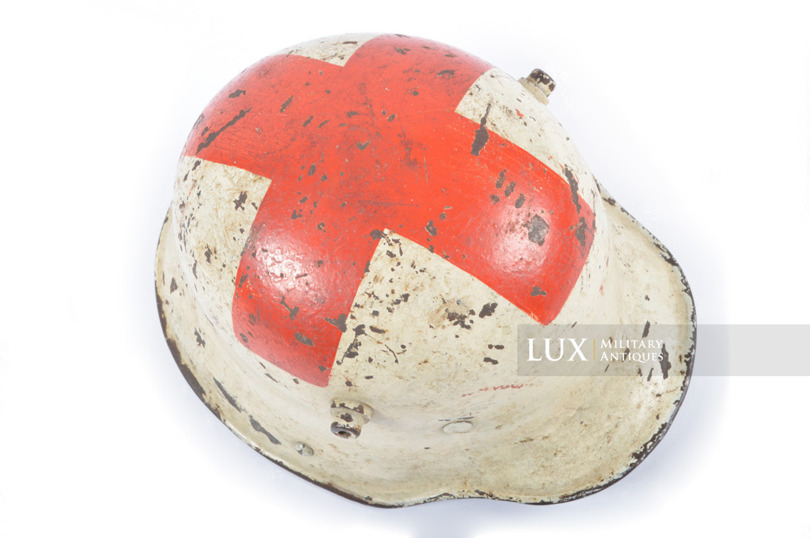 Rare German M16 transitional Medics combat helmet - photo 18