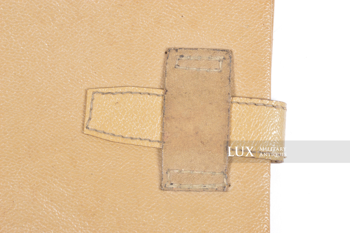 Rare porte documents de véhicule allemand fin de guerre - photo 7