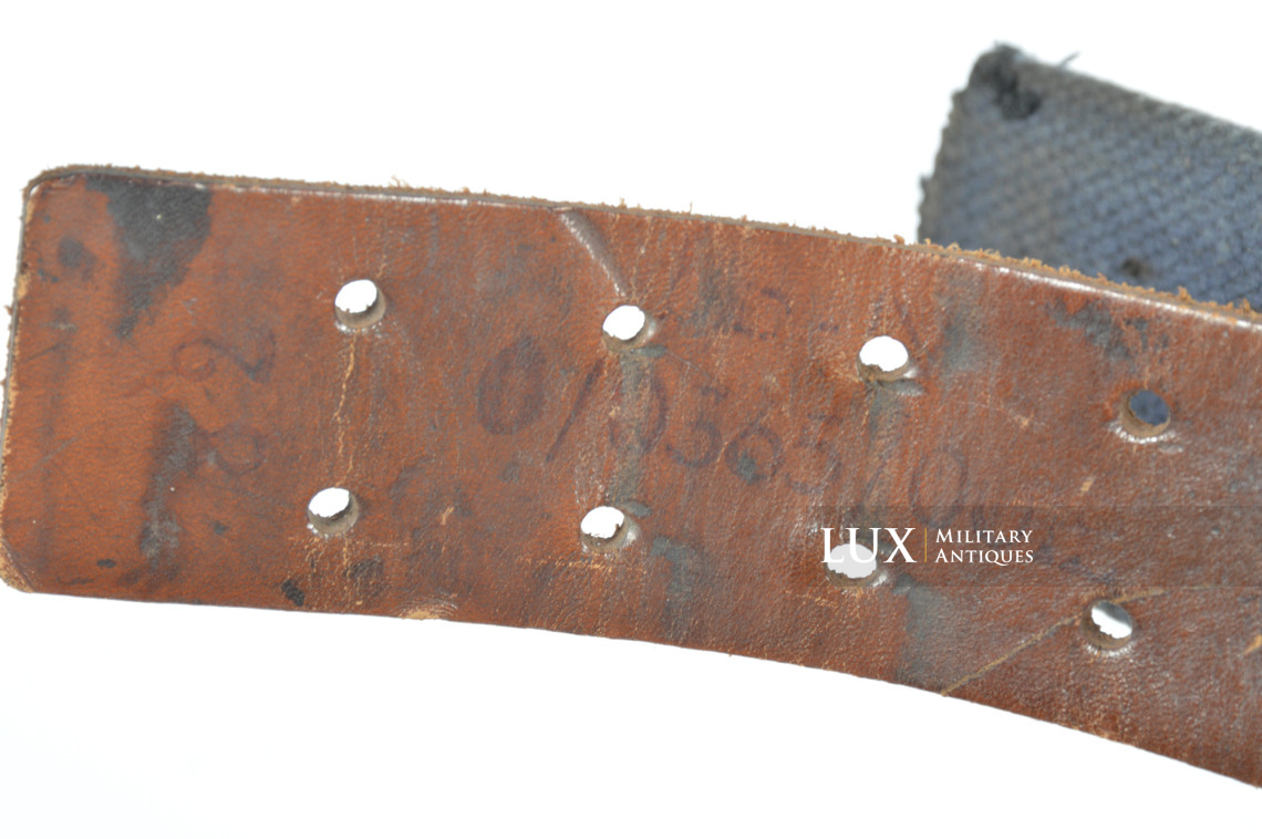 Rare Luftwaffe late-war blue web belt, « RBNr » - photo 15