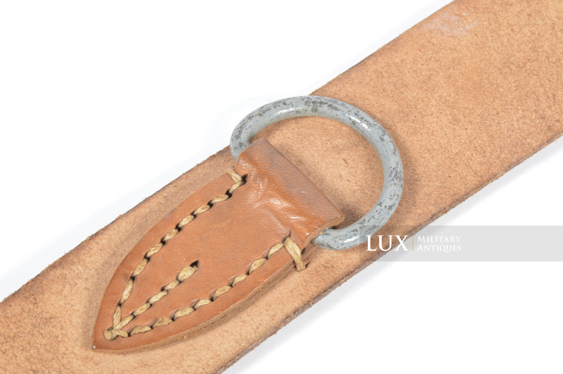 Rare German late war leather combat Y-straps in natural brown leather, « RBNr » - photo 10