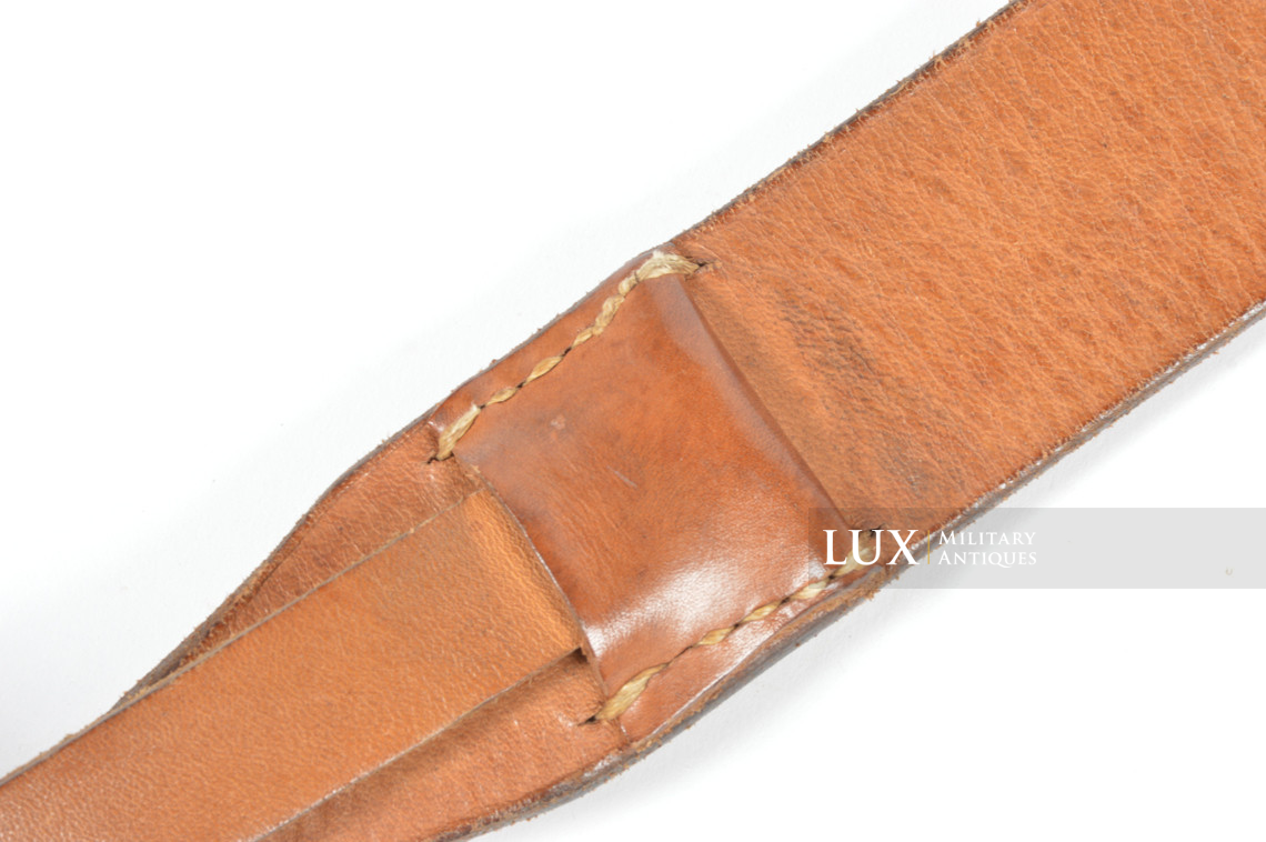 Rare German late war leather combat Y-straps in natural brown leather, « RBNr » - photo 18