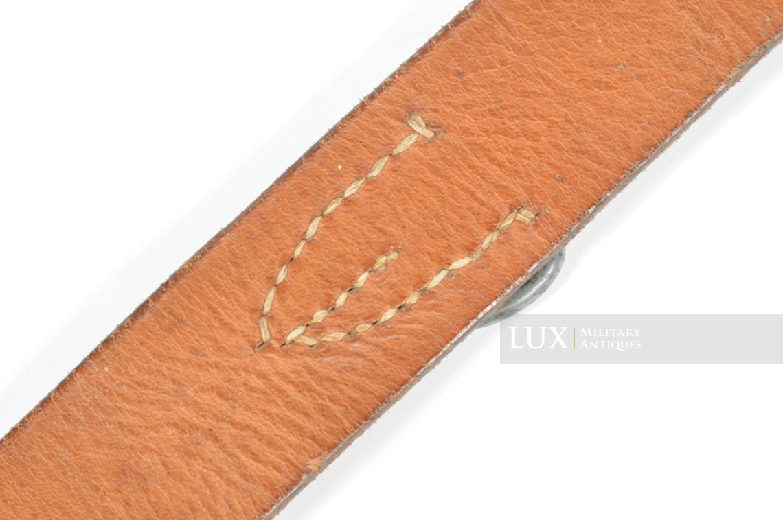 Rare German late war leather combat Y-straps in natural brown leather, « RBNr » - photo 19