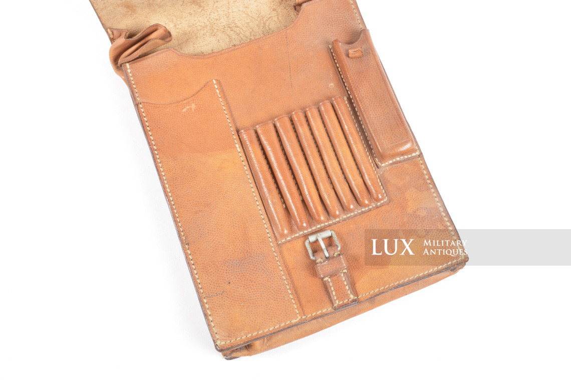 Porte cartes précoce en cuir brun naturel, « 1939 » - photo 15