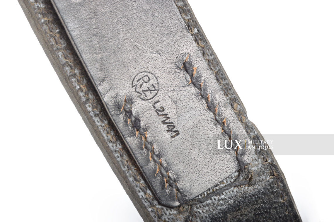 German Hitlerjugend pressed cardboard belt with « RZM » paper tag - photo 14