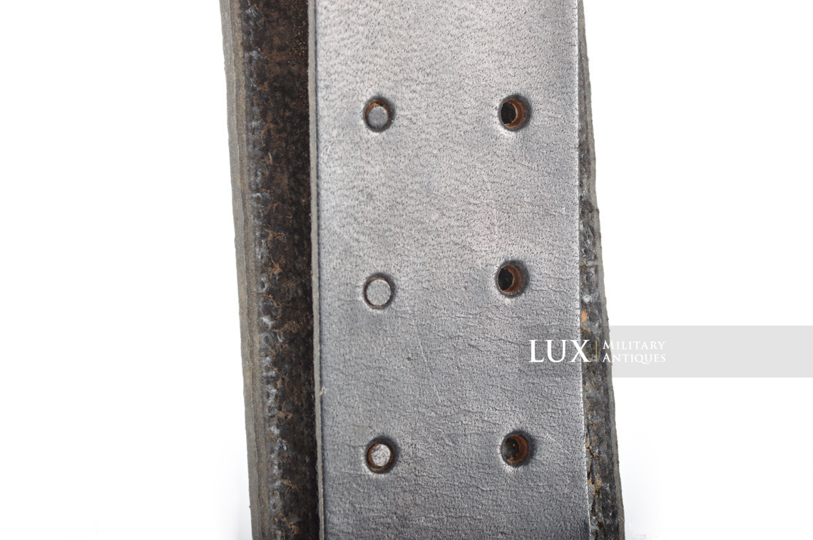 German Hitlerjugend pressed cardboard belt with « RZM » paper tag - photo 15
