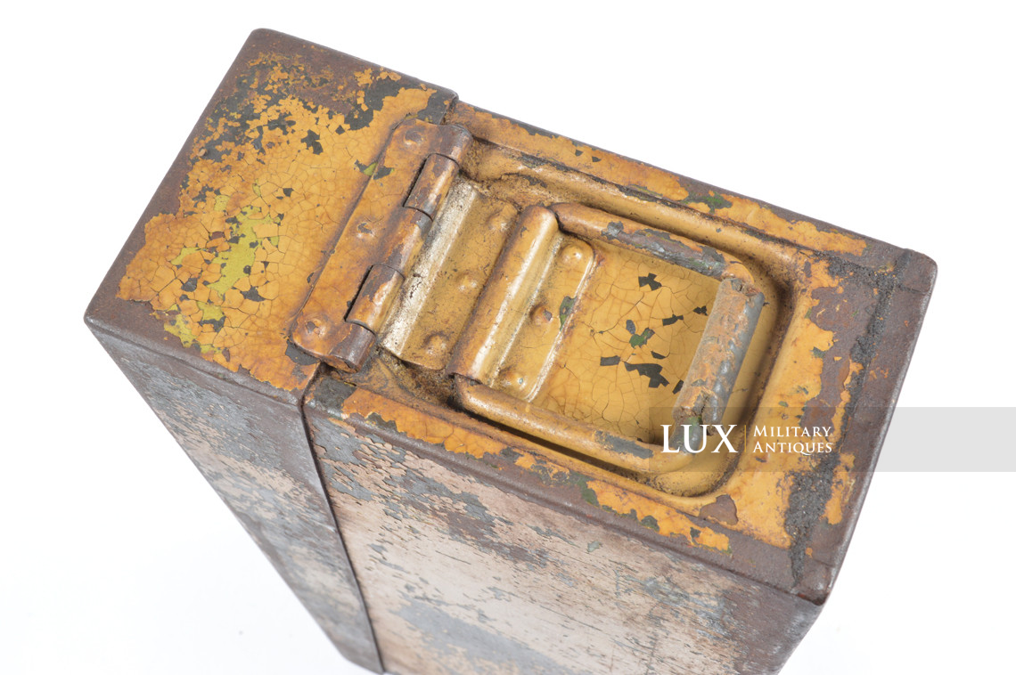German MG service box, « Waffen-Reinigungsöl » - photo 16