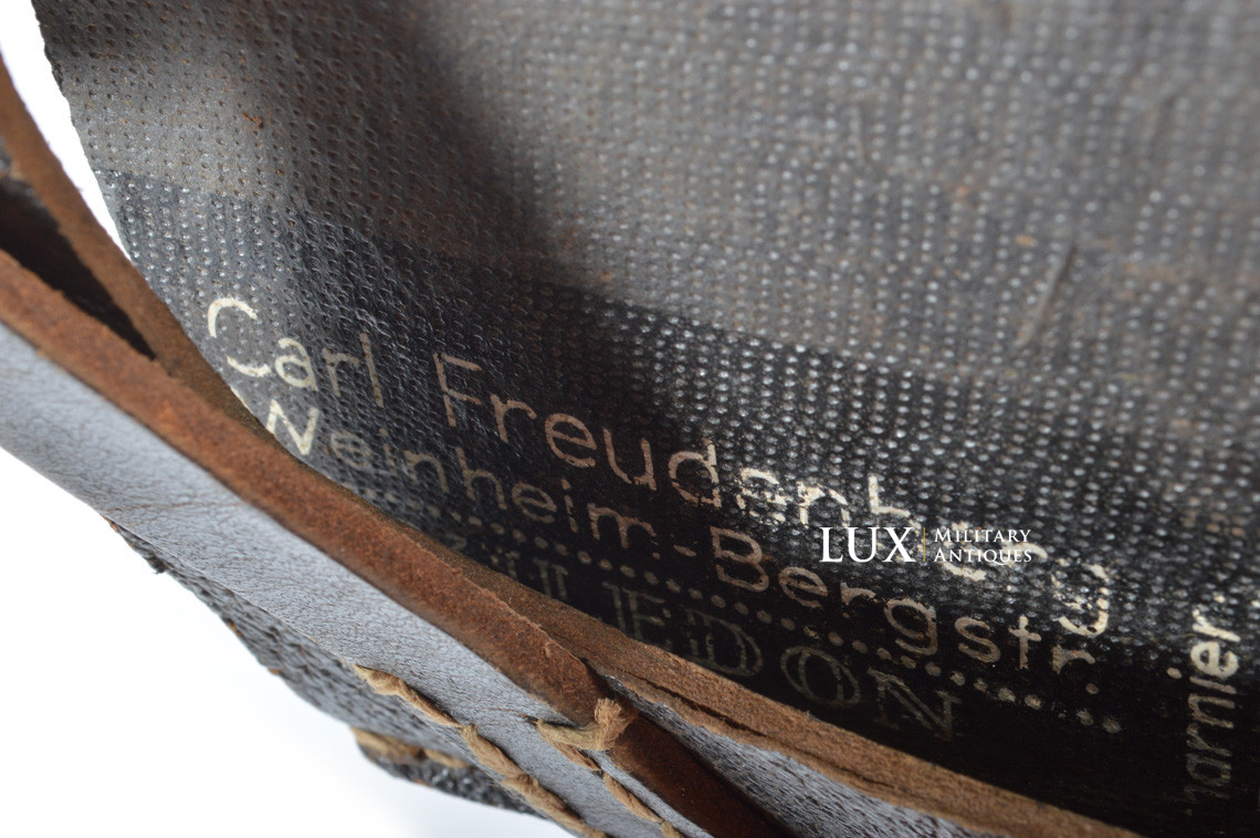 Late-war German entrenching tool carrying case in black pressed cardboard, « Carl Freudenberg » - photo 15