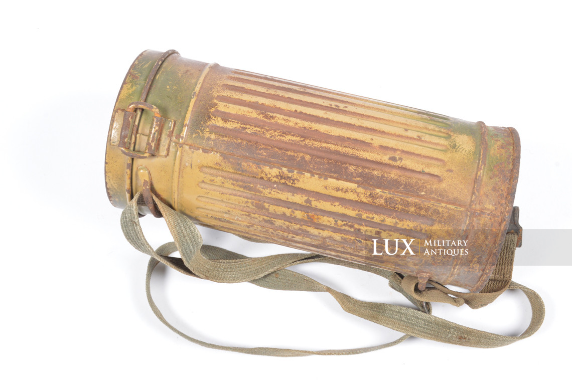 German Normandy camouflage gas mask canister set - photo 10