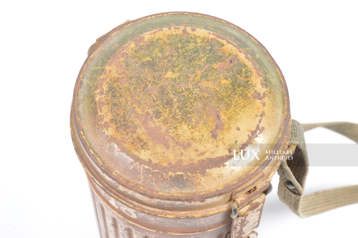 German Normandy camouflage gas mask canister set - photo 12