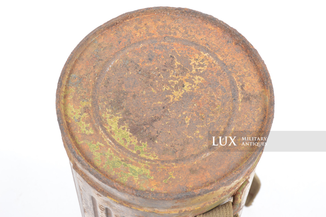 German Normandy camouflage gas mask canister set - photo 13