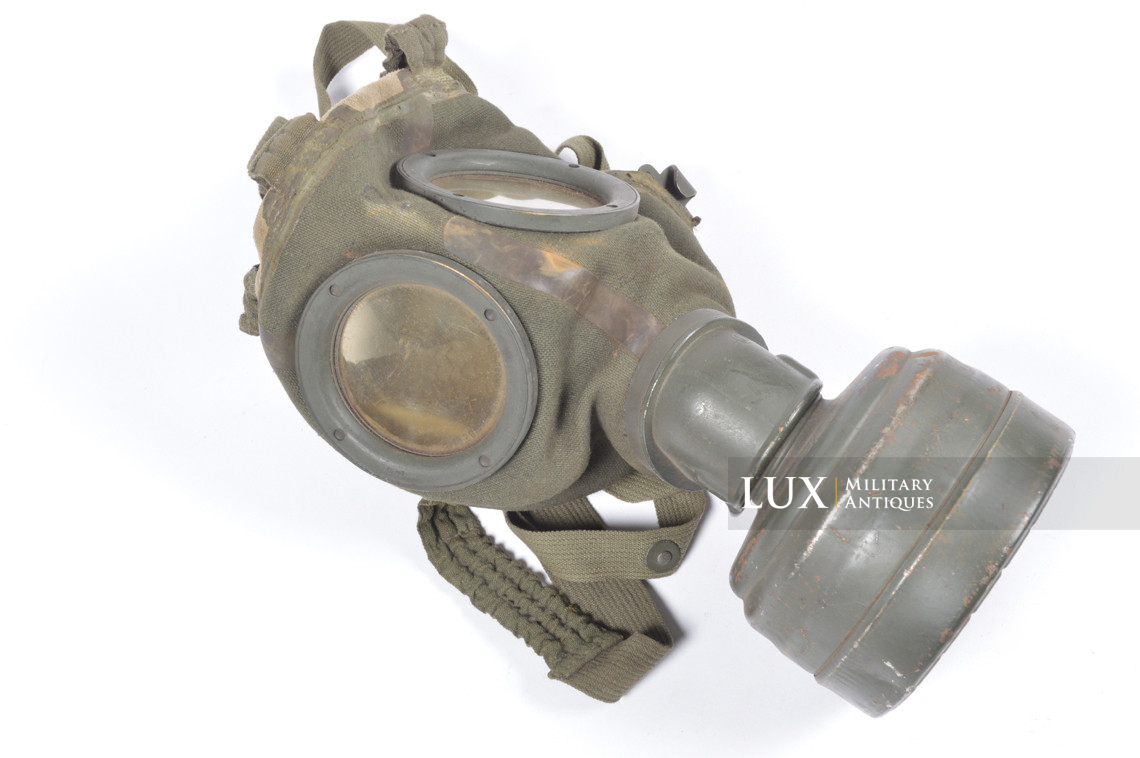 German Normandy camouflage gas mask canister set - photo 37