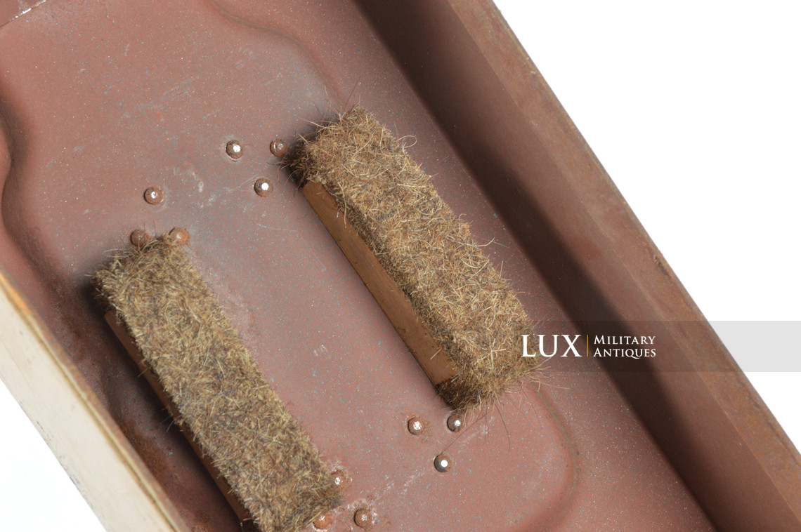 Caisse allemande pour chargeurs de 2cm Flak, « bdk1942 » - photo 17