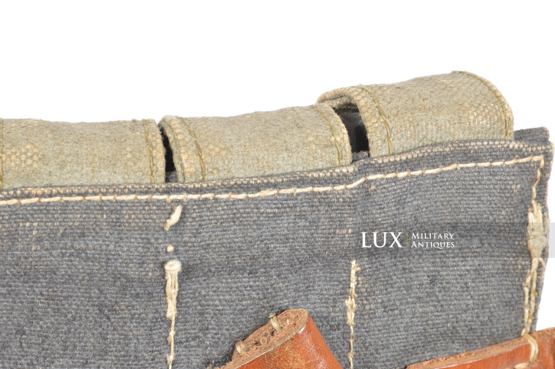 Late-war bicolor MP38u40 magazine pouch, « cea 1943 » - photo 18