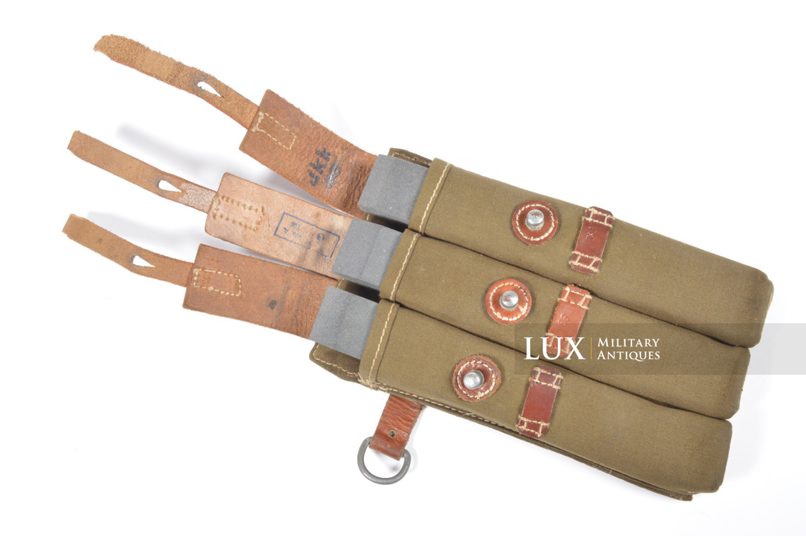 Extremely rare late-war bicolor MP38u40 magazine pouch, « dkk43 » - photo 22