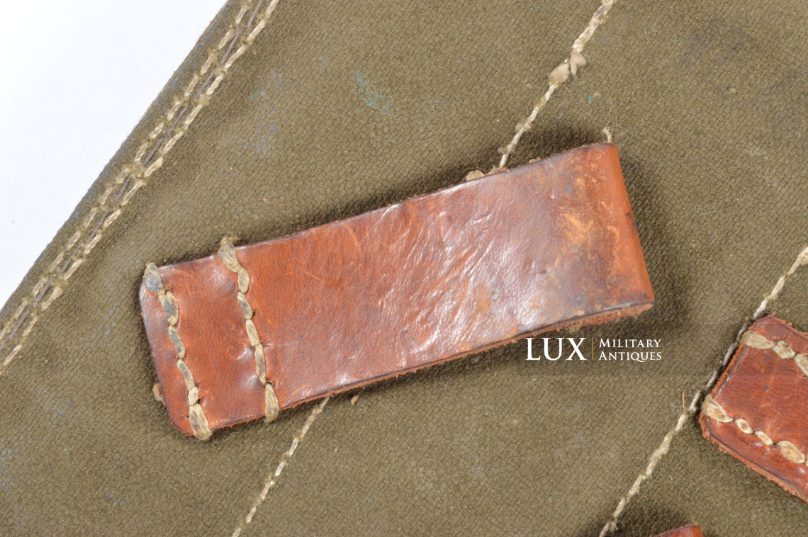 Extremely rare late-war bicolor MP38u40 magazine pouch, « dkk43 » - photo 14