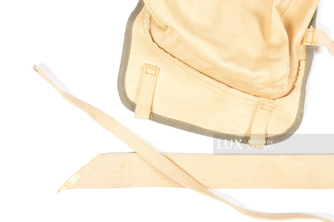 Unissued Luftwaffe Life vest, Type 10-30 B-2, « BWZ » - photo 11
