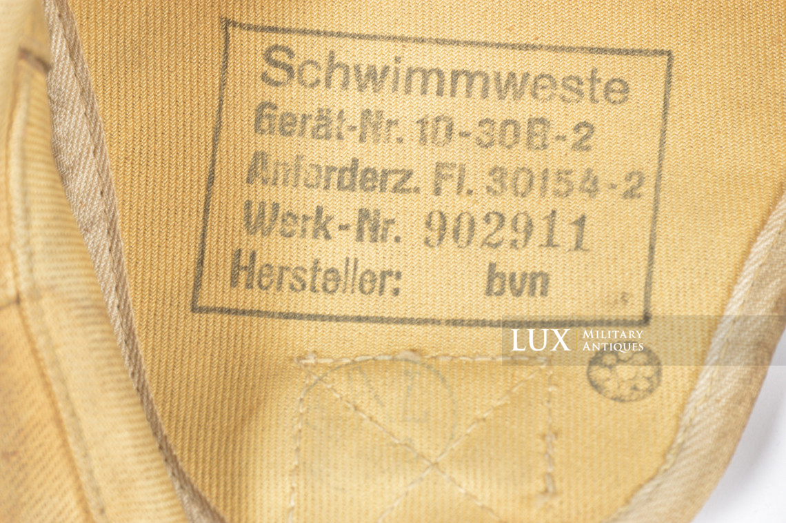 Luftwaffe Life vest, Type 10-30 B-2, named, « bvn » - photo 13