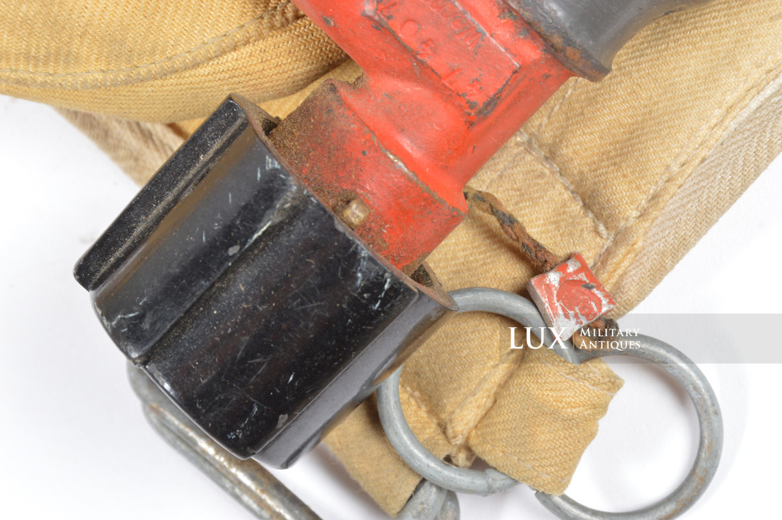 Luftwaffe Life vest, Type 10-30 B-2, named, « bvn » - photo 14