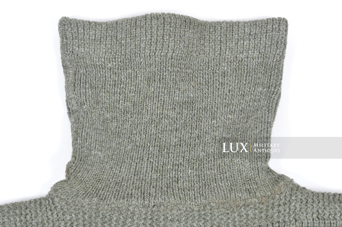 Late-war German issued « turtle-neck » sweater  - photo 7