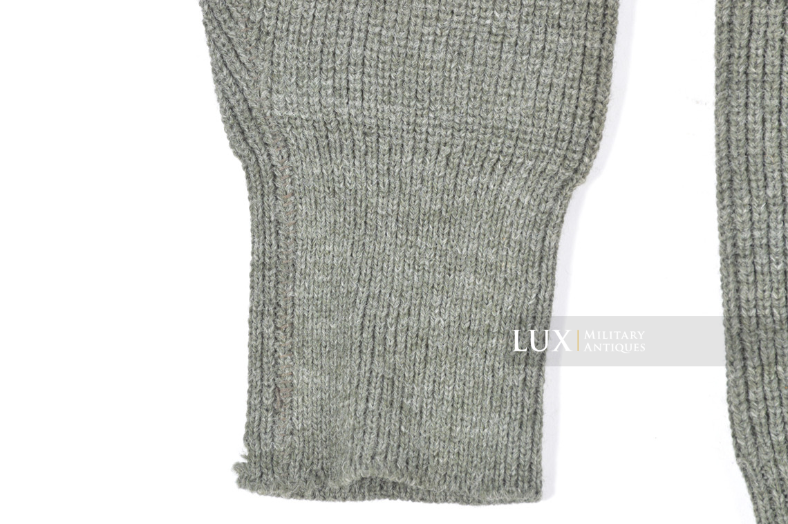 Late-war German issued « turtle-neck » sweater  - photo 15