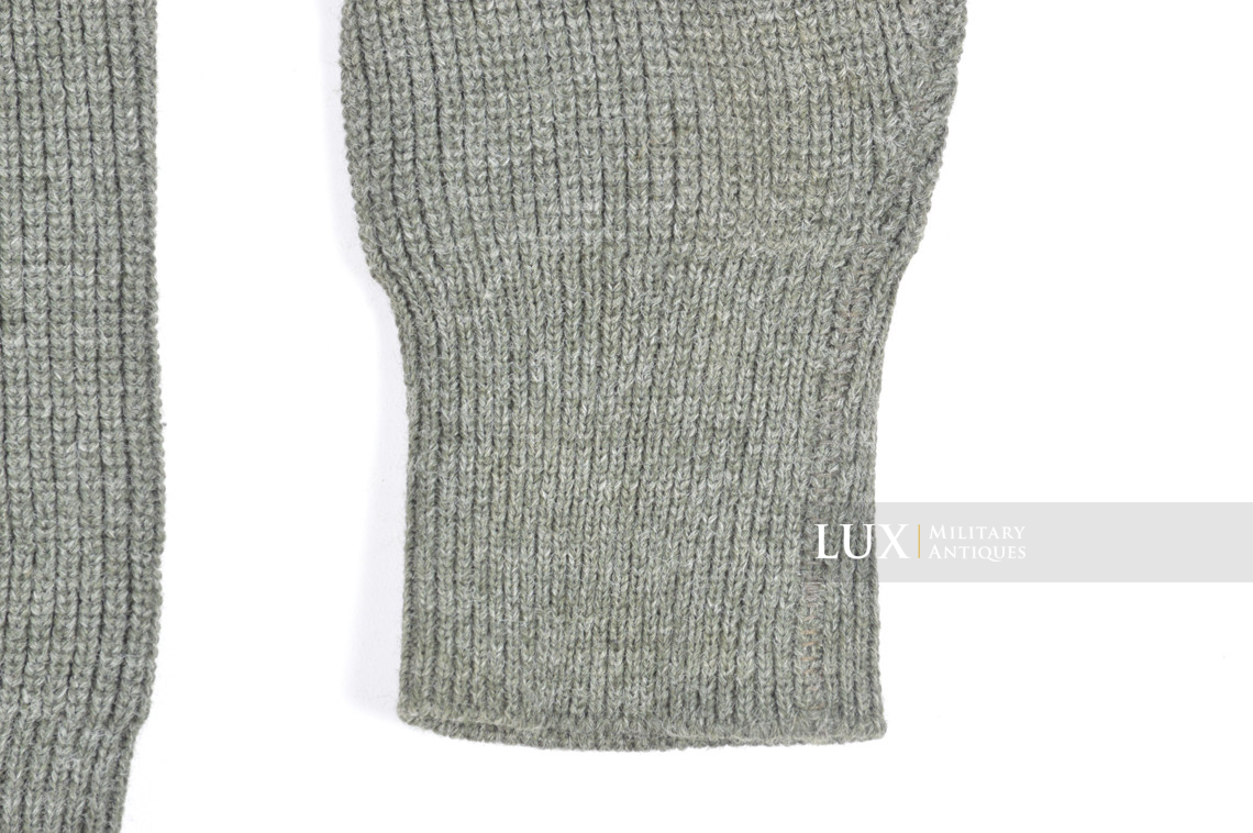 Late-war German issued « turtle-neck » sweater  - photo 16