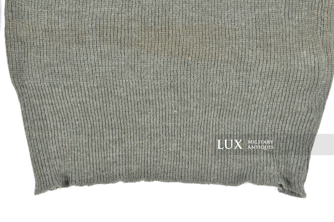 Late-war German issued « turtle-neck » sweater  - photo 9